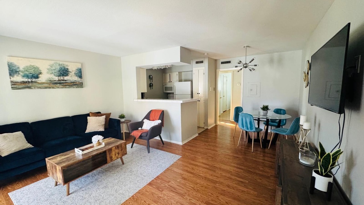 Photo of Livingroom in Lower Greenville
