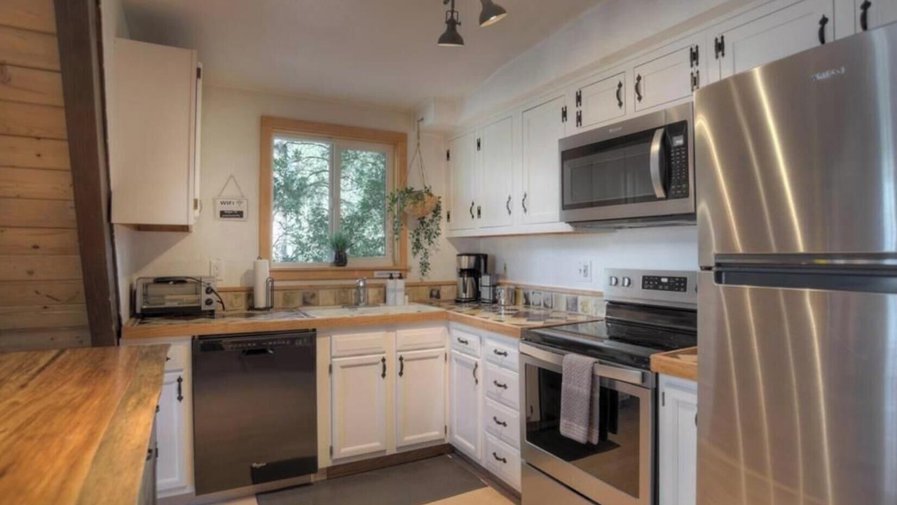 Photo of Kitchen in Forest Lakes