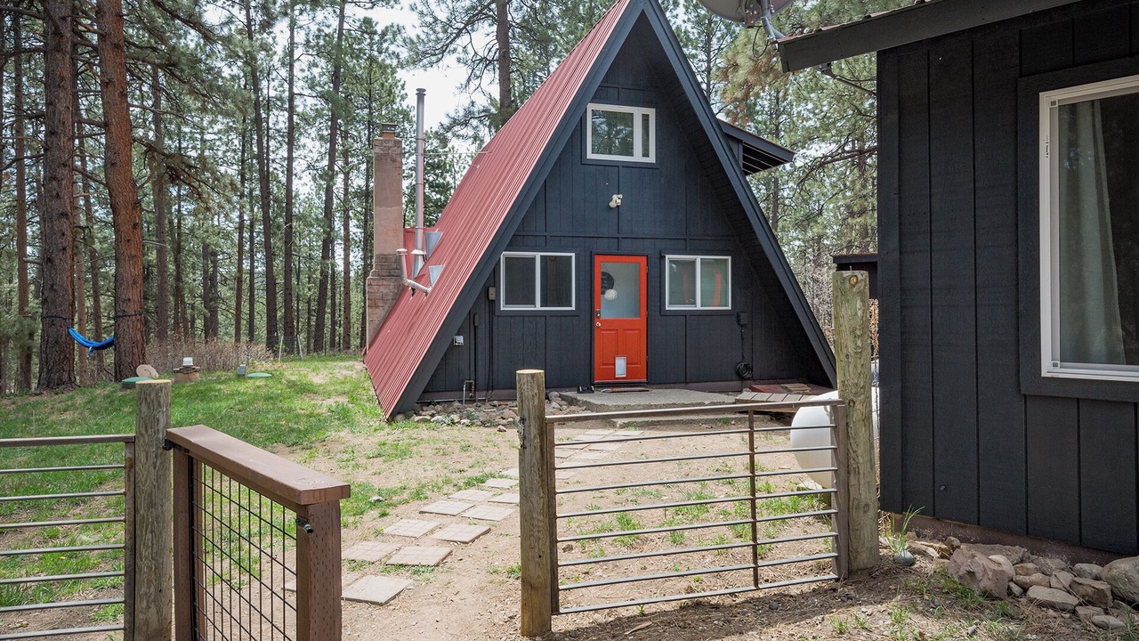 Photo of Outdoor in Forest Lakes