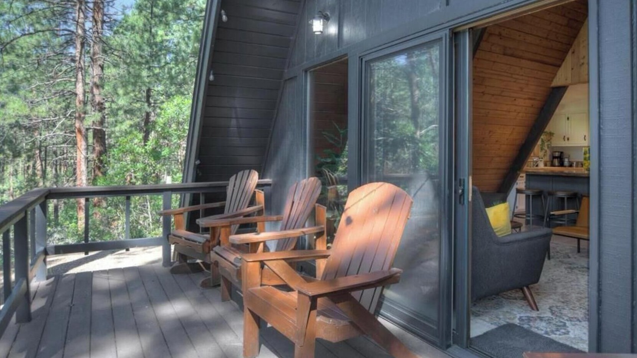 Photo of Outdoor in Forest Lakes