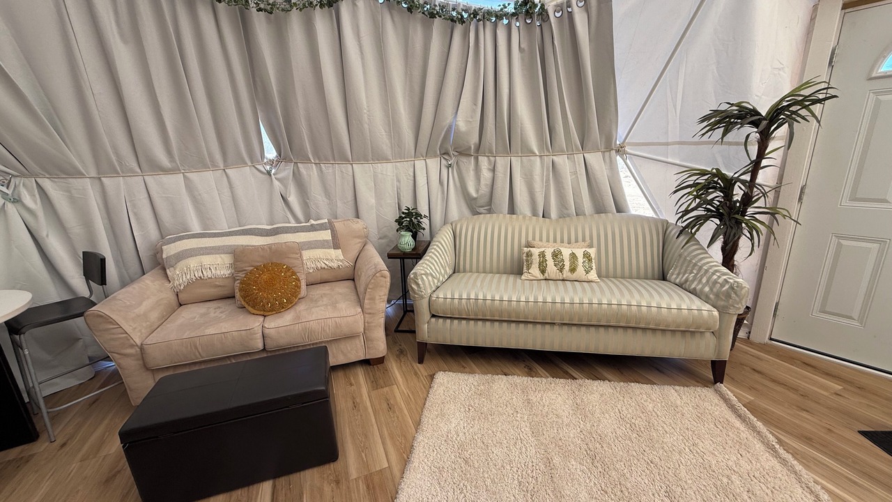 Photo of Livingroom in Cardinal Hills Estates