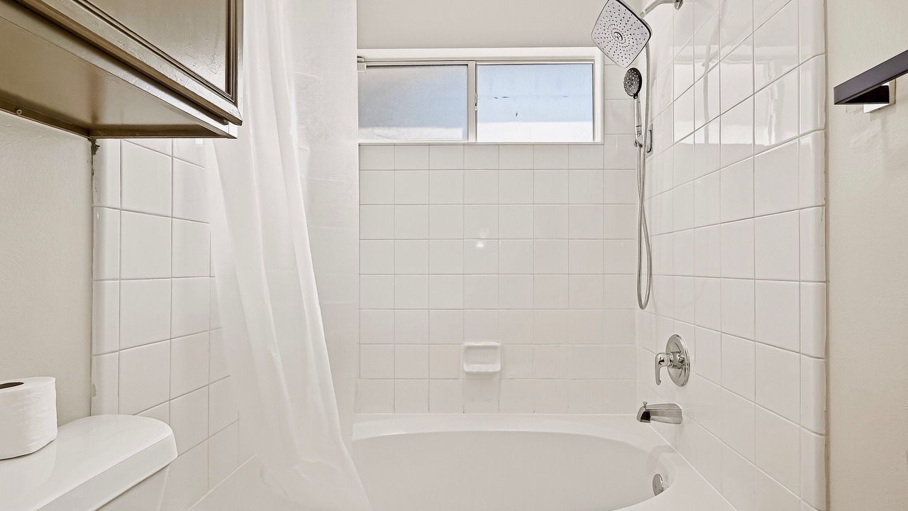 Photo of Bathroom in Clodine