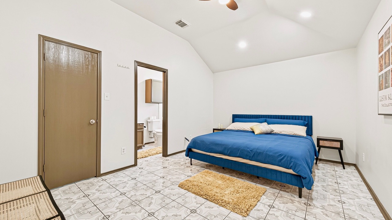 Photo of Bedroom in Clodine