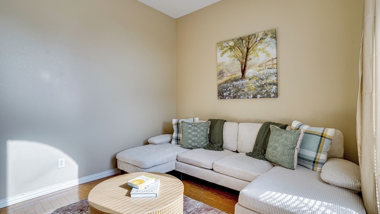 Photo of Livingroom in Fossil Creek
