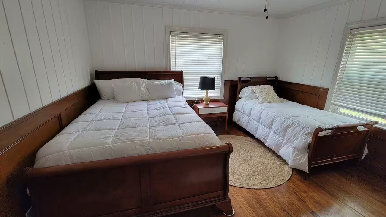 Photo of Bedroom in Foster Place