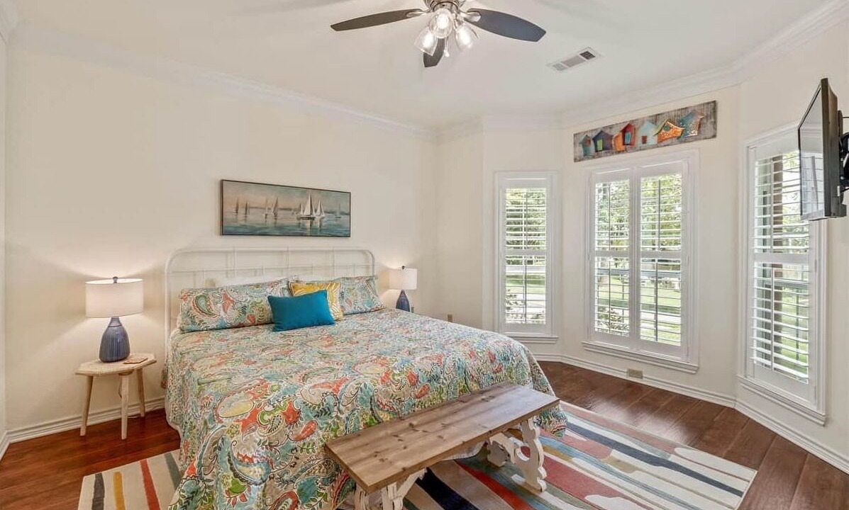 Photo of Bedroom in Log Cabin