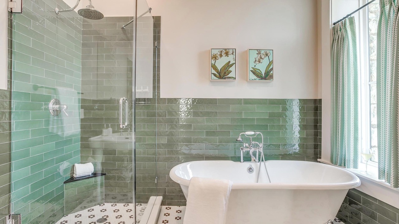 Photo of Bathroom in Granbury
