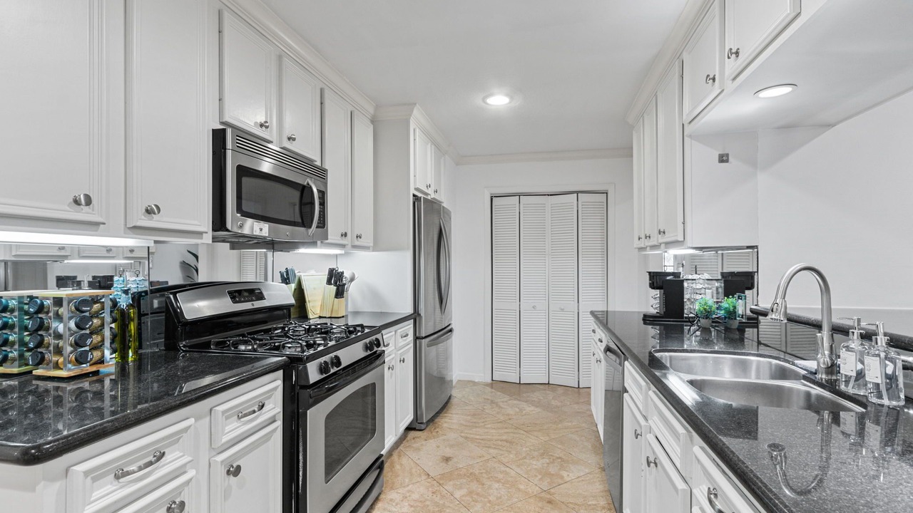 Photo of Kitchen in Braeswood Place
