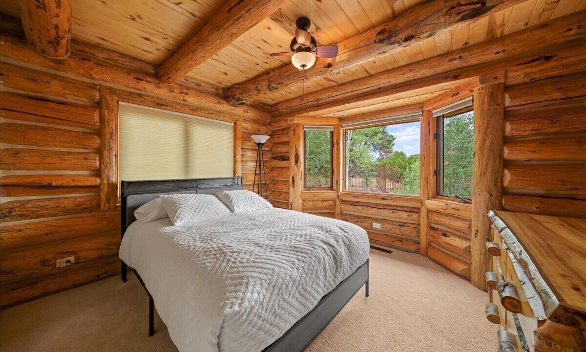 Photo of Bedroom in Pleasant Valley