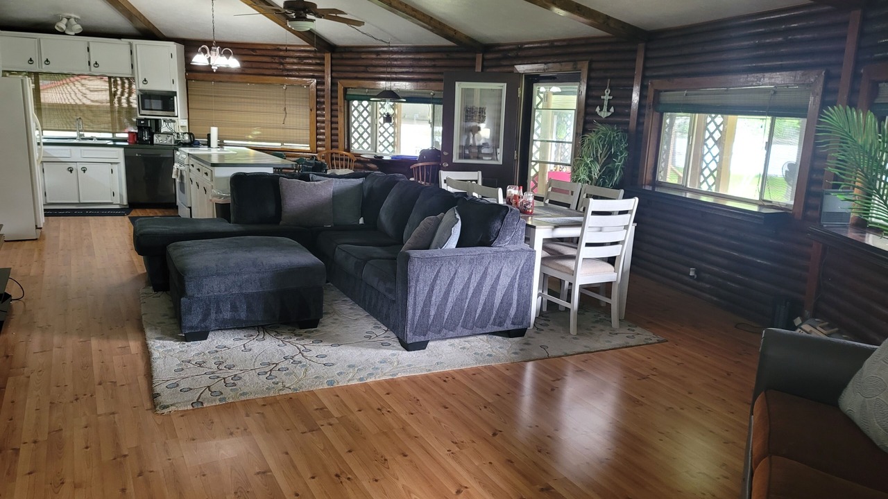 Photo of Livingroom in Trinity