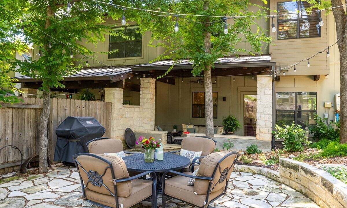 Photo of Outdoor in Barton Hills