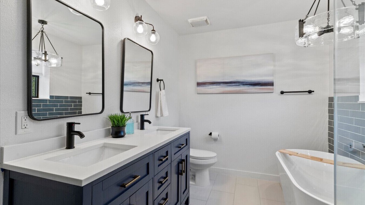 Photo of Bathroom in Seven Points