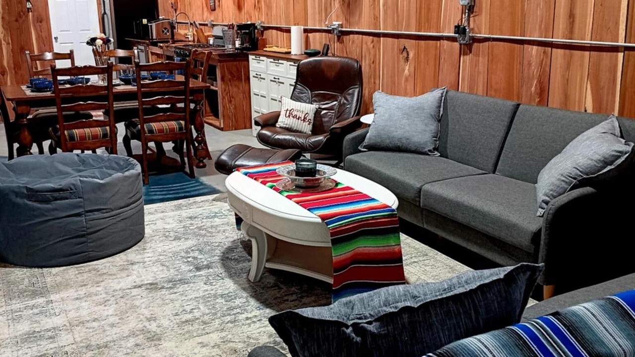 Photo of Livingroom in College Station