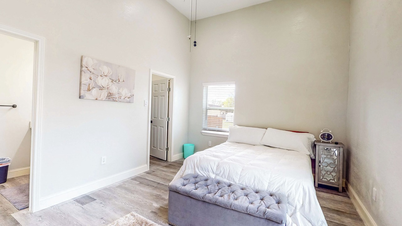 Photo of Bedroom in Quinlan
