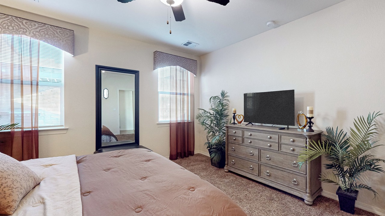 Photo of Bedroom in Biggs Field
