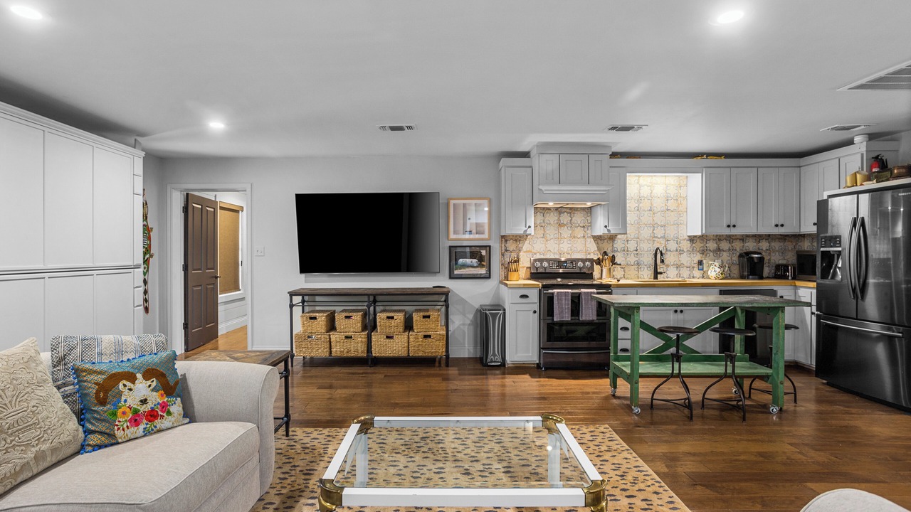Photo of Livingroom in Glen Rose