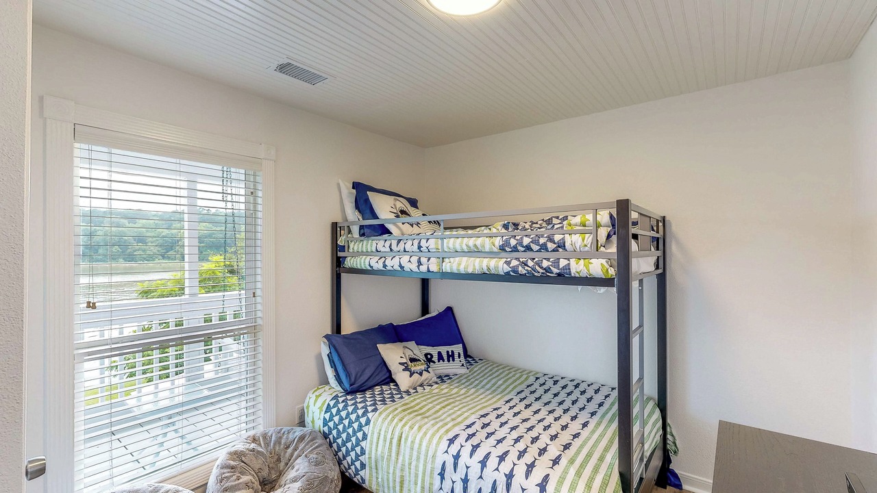 Photo of Bedroom in Pointblank