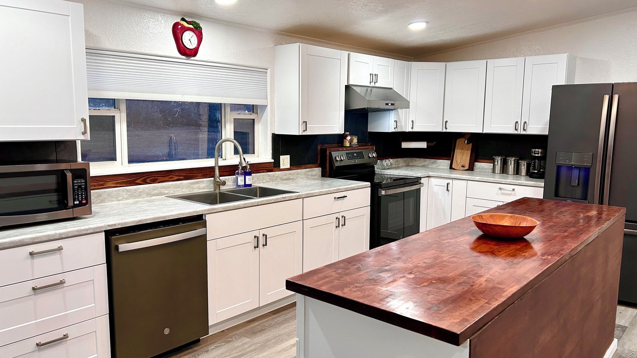 Photo of Kitchen in Aztec