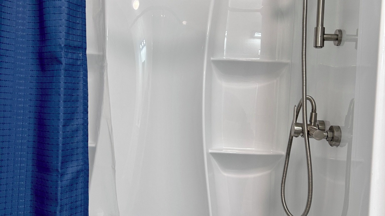 Photo of Bathroom in Aztec