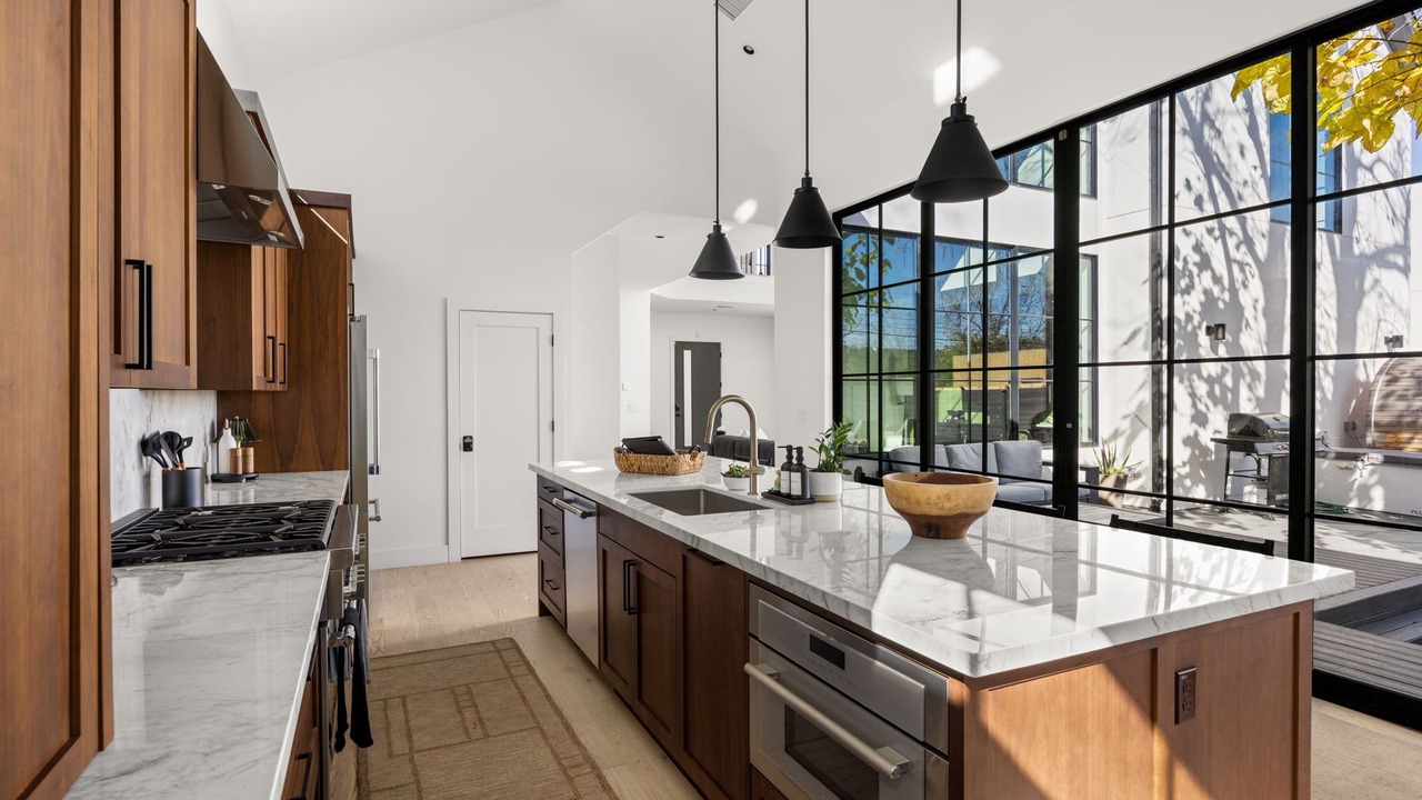 Photo of Kitchen in Greater South River City
