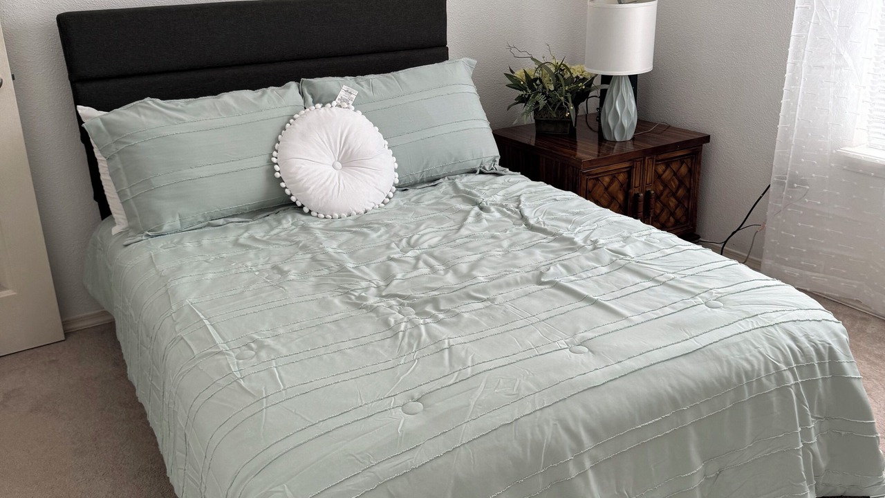 Photo of Bedroom in Alamogordo