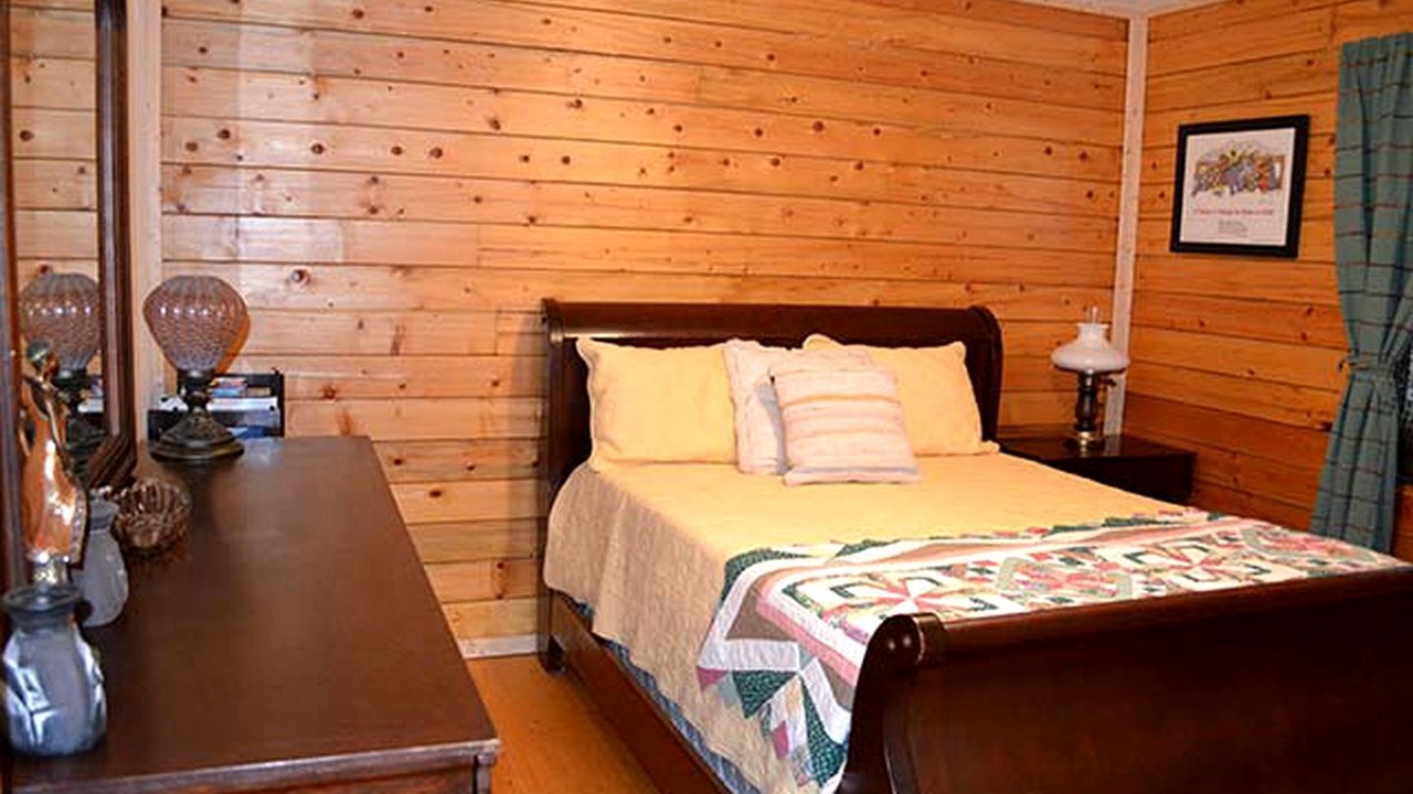 Photo of Bedroom in Naumanns Camp