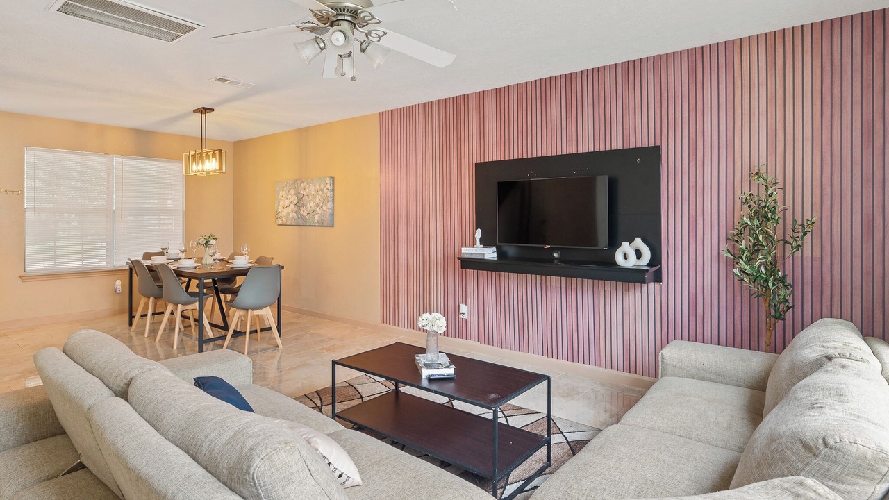 Photo of Livingroom in Barker
