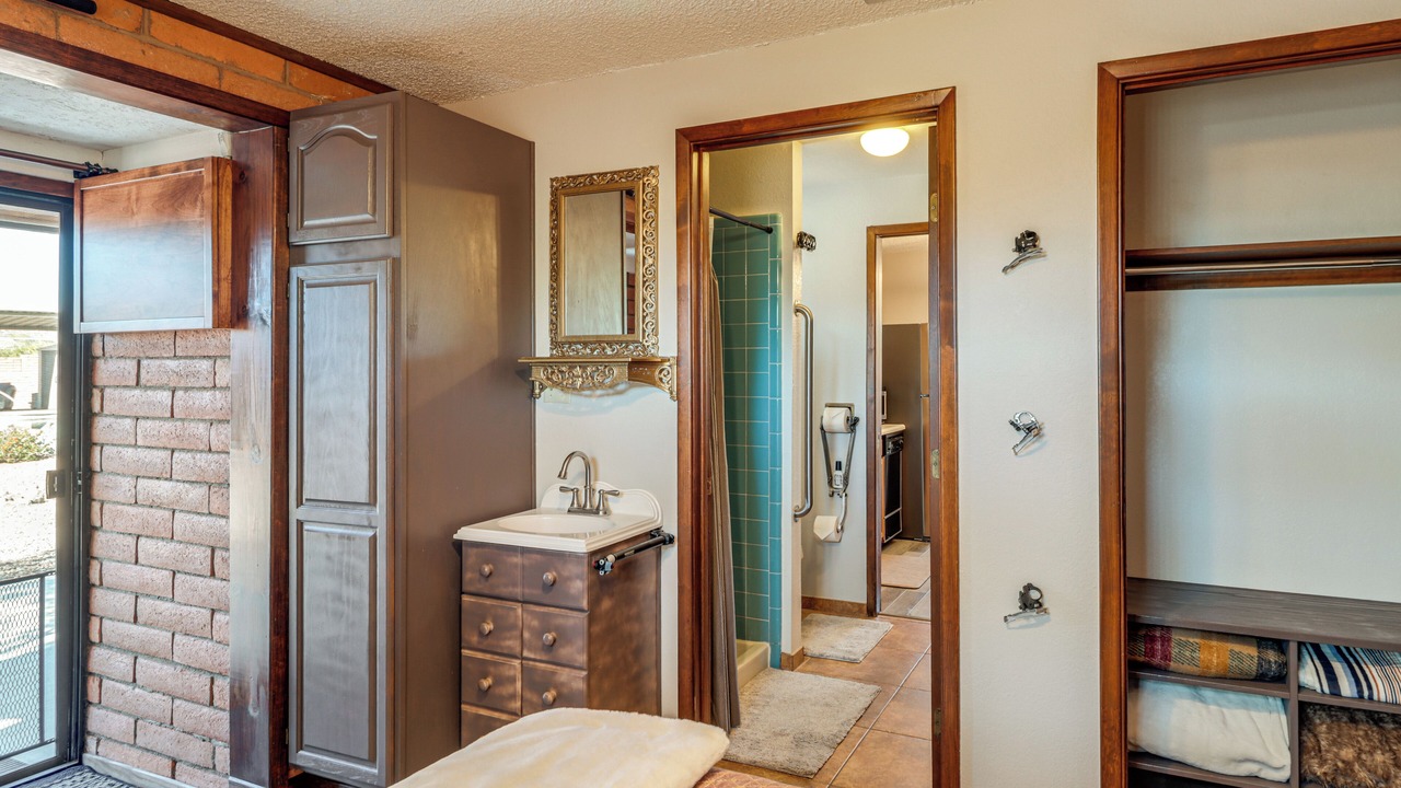 Photo of Bathroom in Tanque Verde