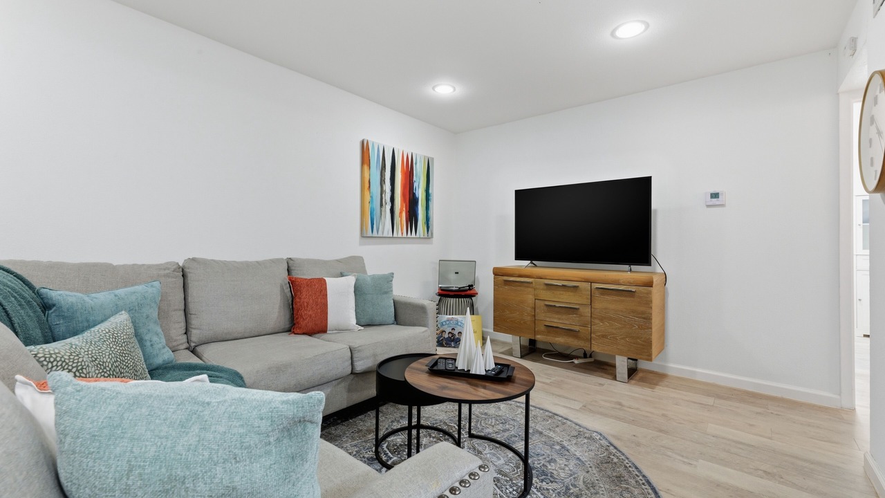 Photo of Livingroom in Clarksville