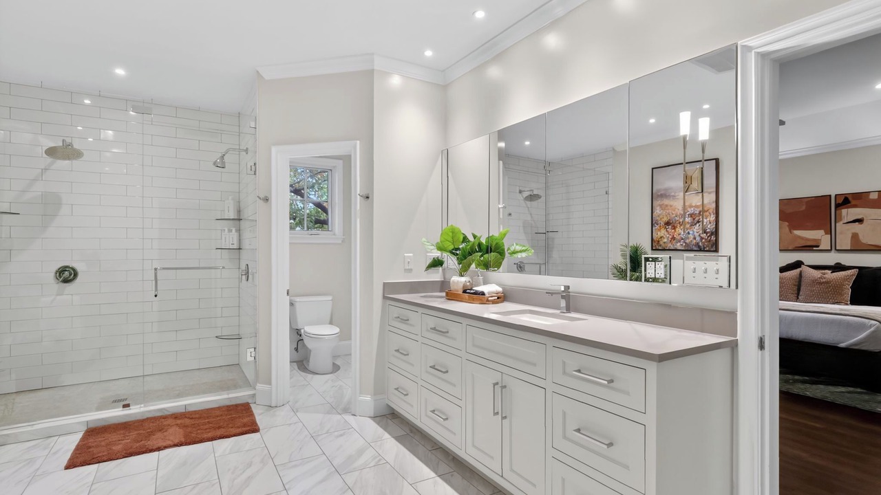 Photo of Bathroom in Park Cities