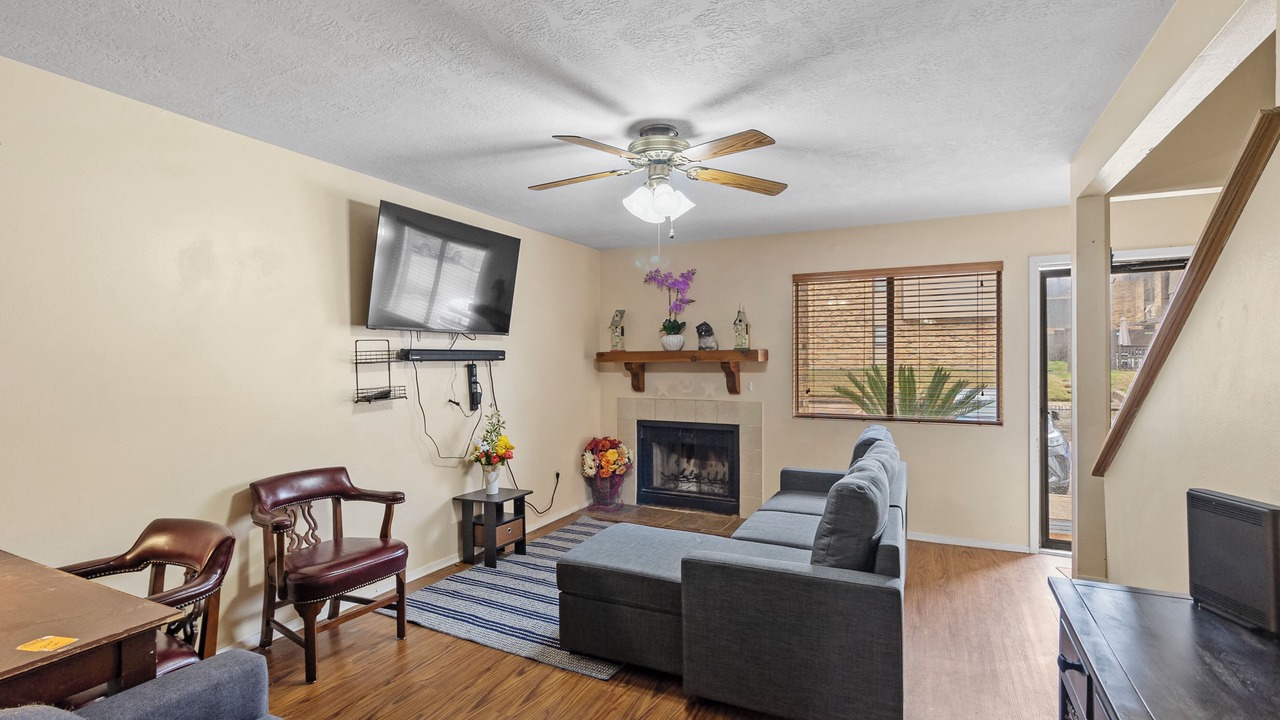 Photo of Livingroom in Huntsville