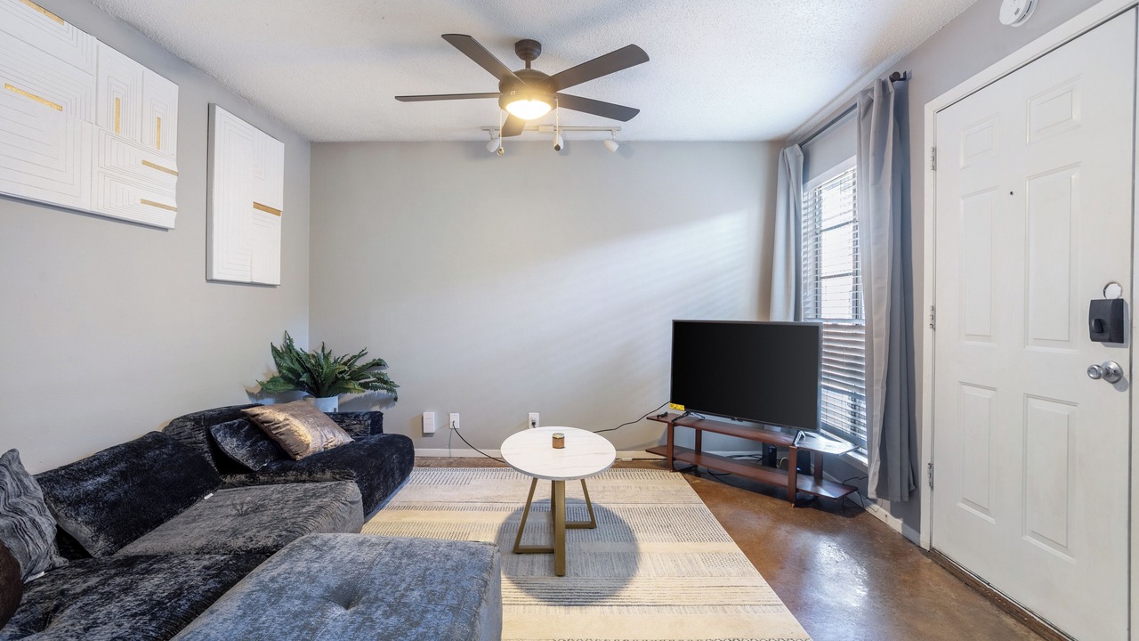 Photo of Livingroom in St. Edwards