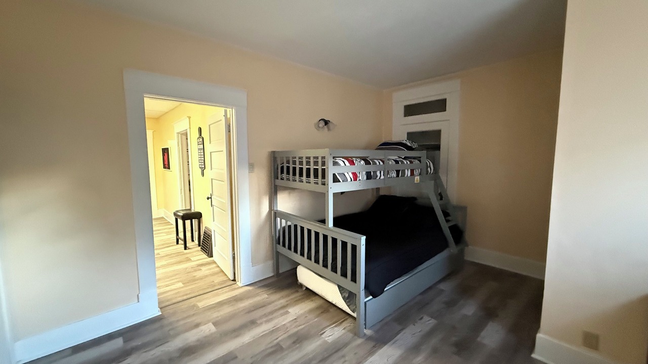 Photo of Bedroom in Roswell