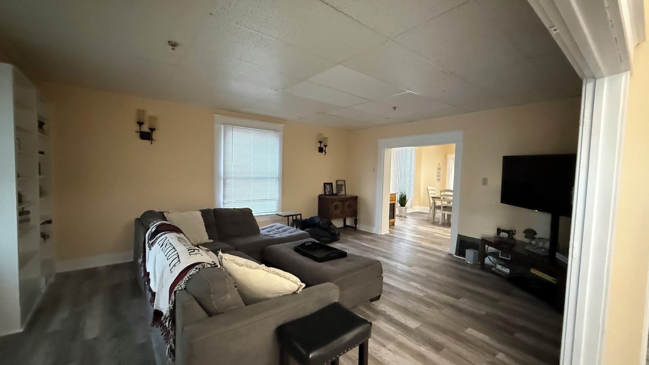 Photo of Livingroom in Roswell