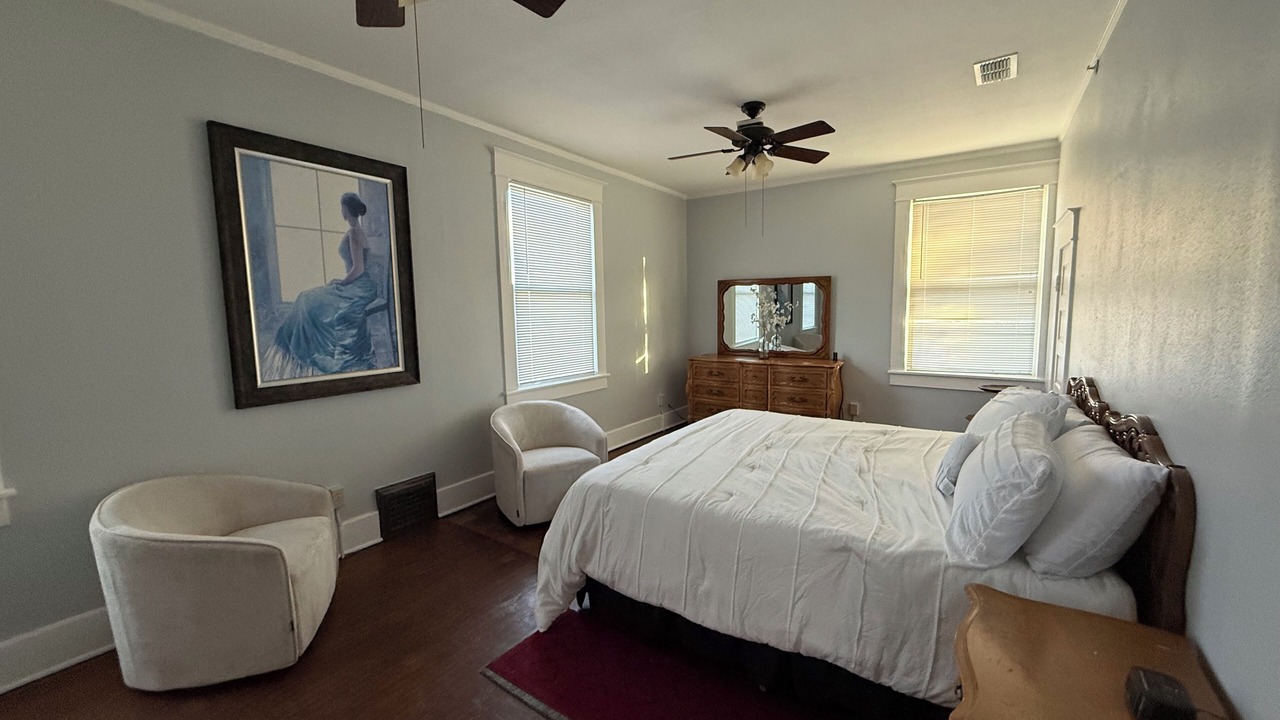 Photo of Bedroom in Roswell