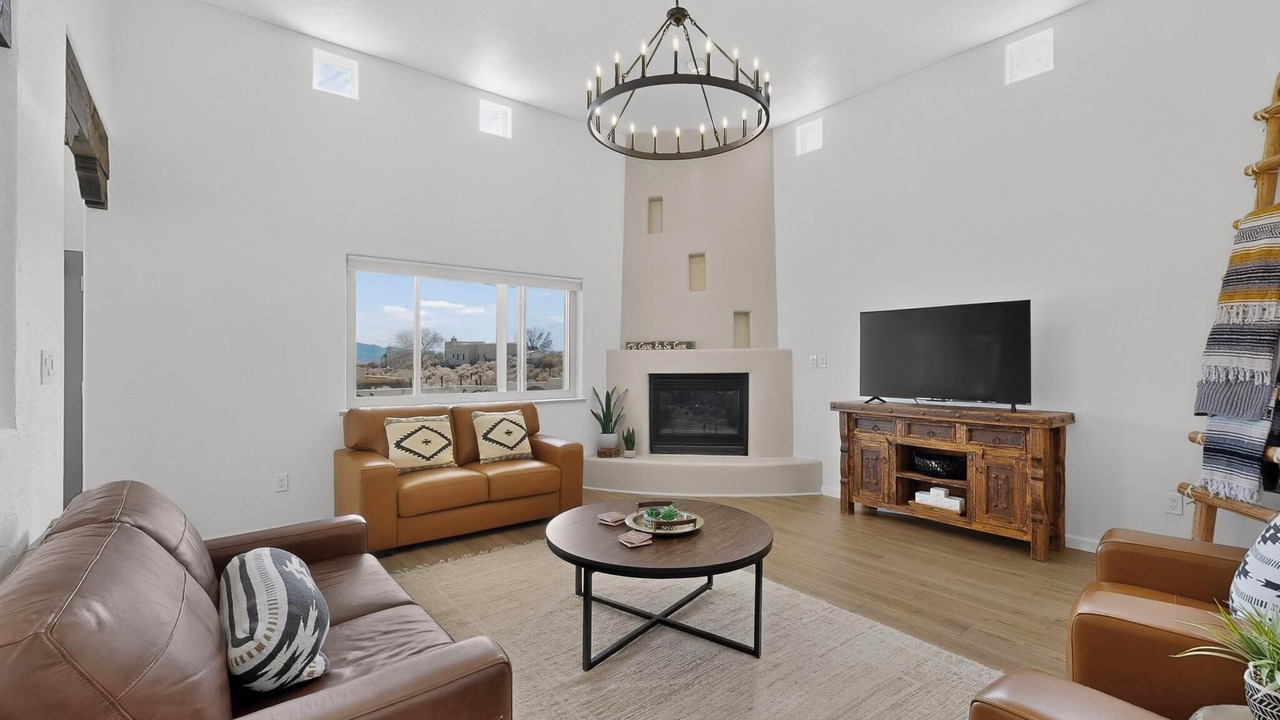 Photo of Livingroom in Rio Rancho
