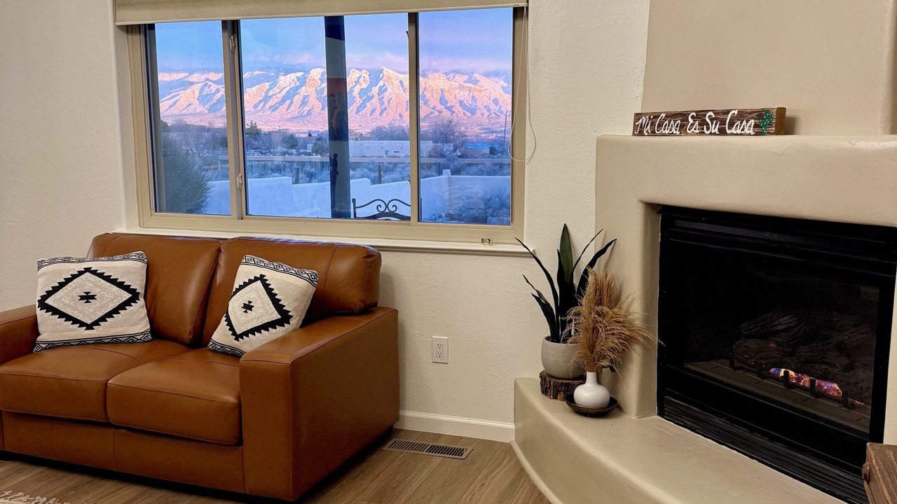 Photo of Livingroom in Rio Rancho