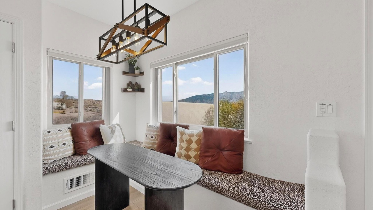 Photo of Livingroom in Rio Rancho