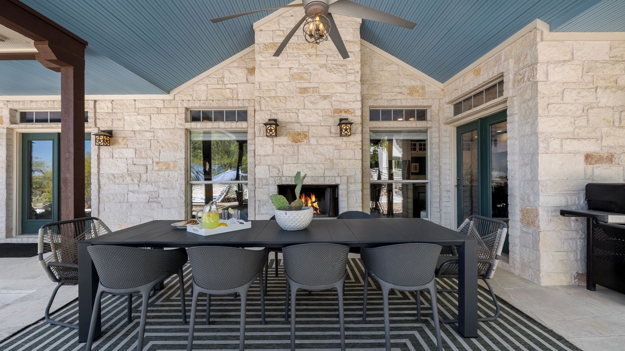 Photo of Livingroom in Dripping Springs