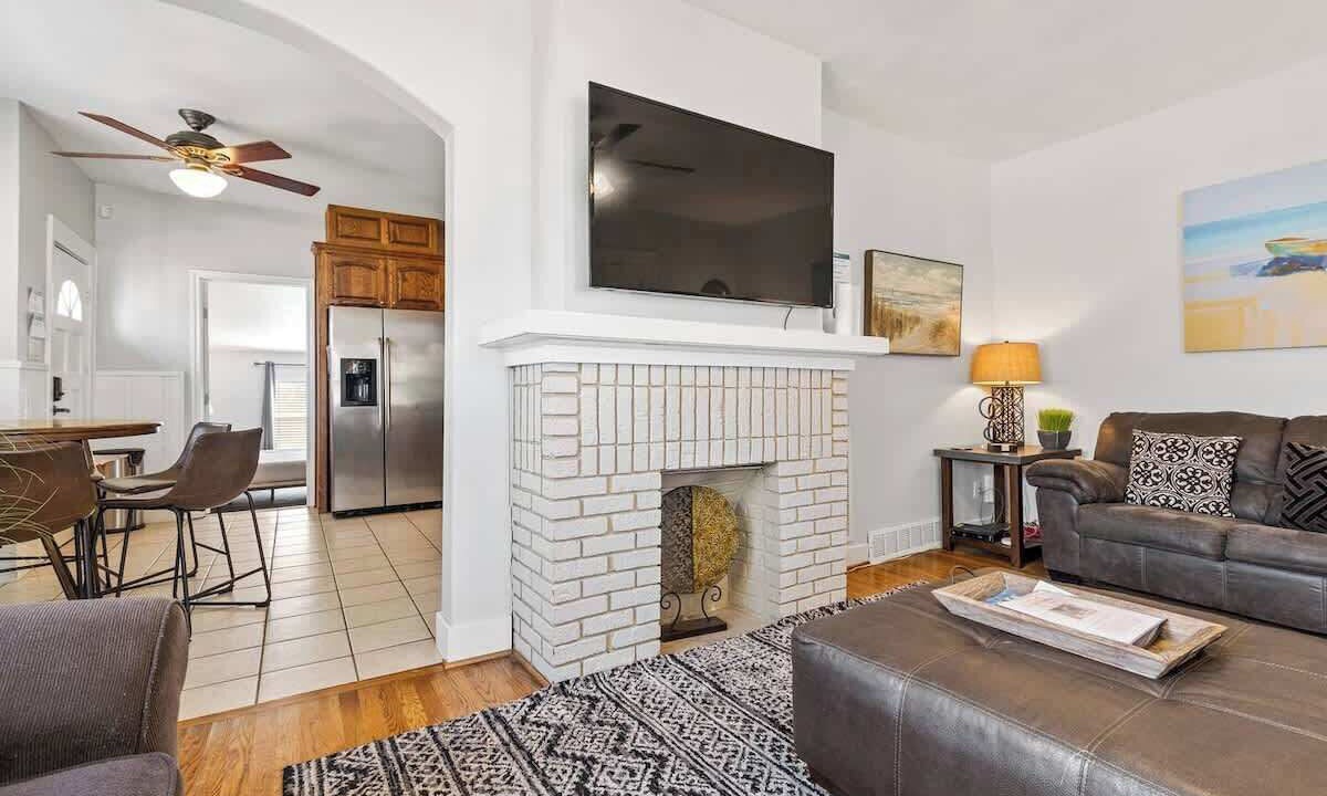 Photo of Livingroom in Arlington Heights