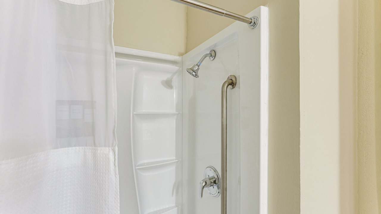 Photo of Bathroom in Kennard