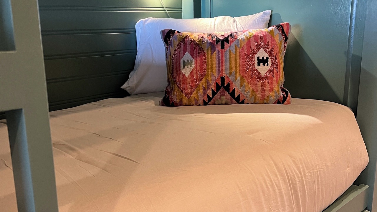 Photo of Bedroom in Cedar Creek Reservoir