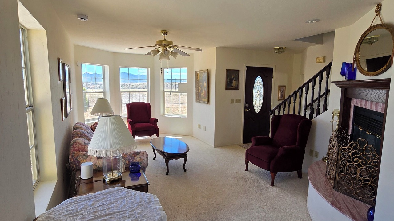 Photo of Livingroom in Elgin