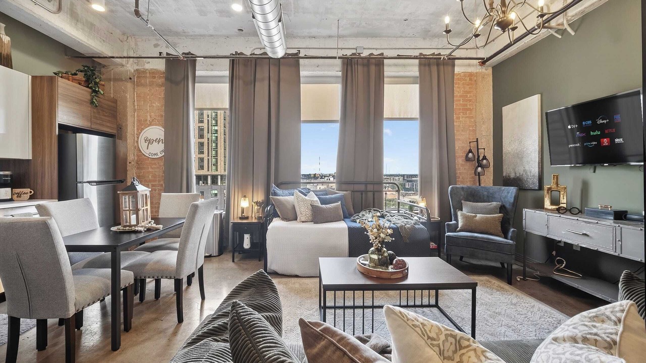 Photo of Livingroom in Downtown Dallas