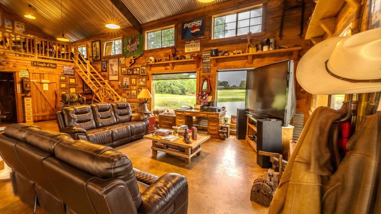 Photo of Livingroom in Bluff Dale