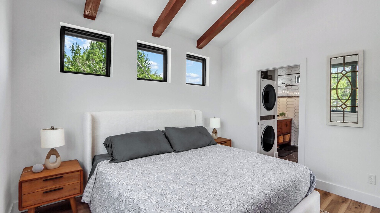 Photo of Bedroom in Canyon Lake