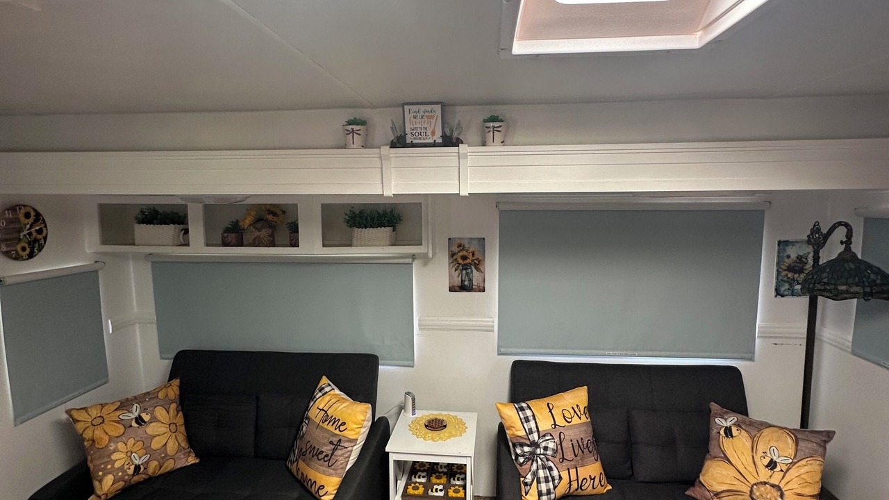 Photo of Livingroom in Aztec