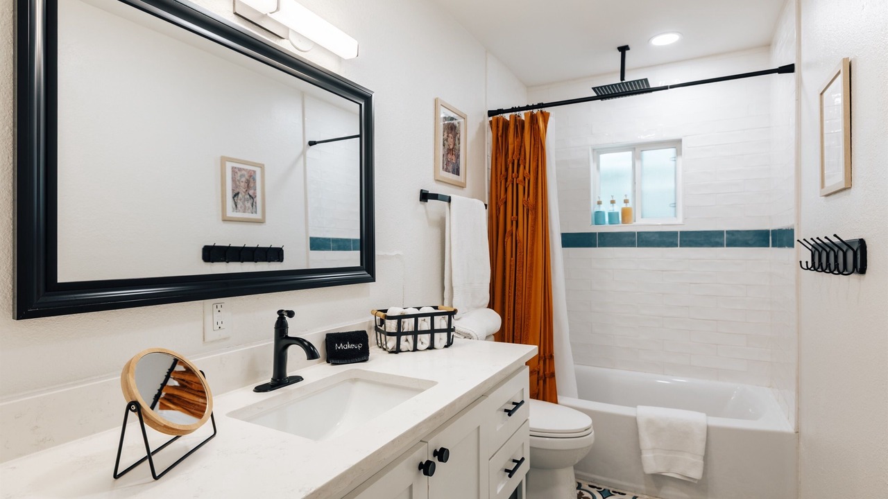 Photo of Bathroom in Holly