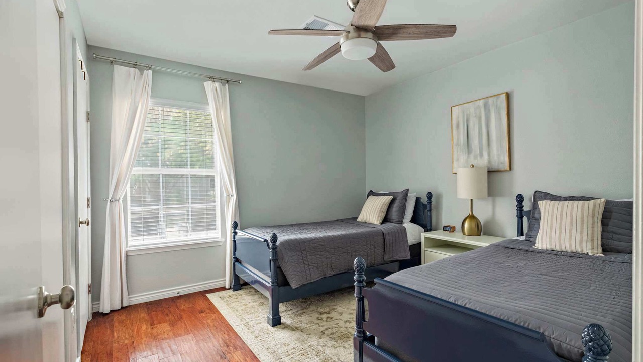 Photo of Bedroom in Highland Park West