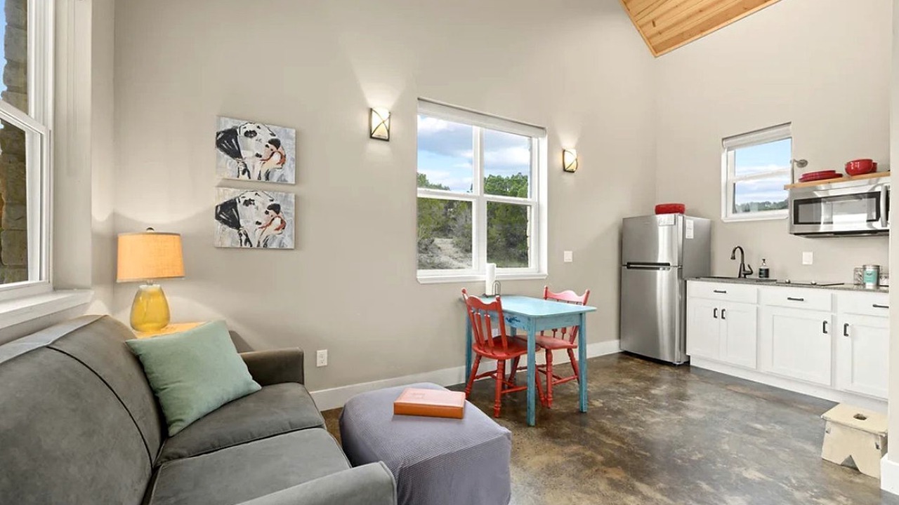 Photo of Livingroom in Dripping Springs
